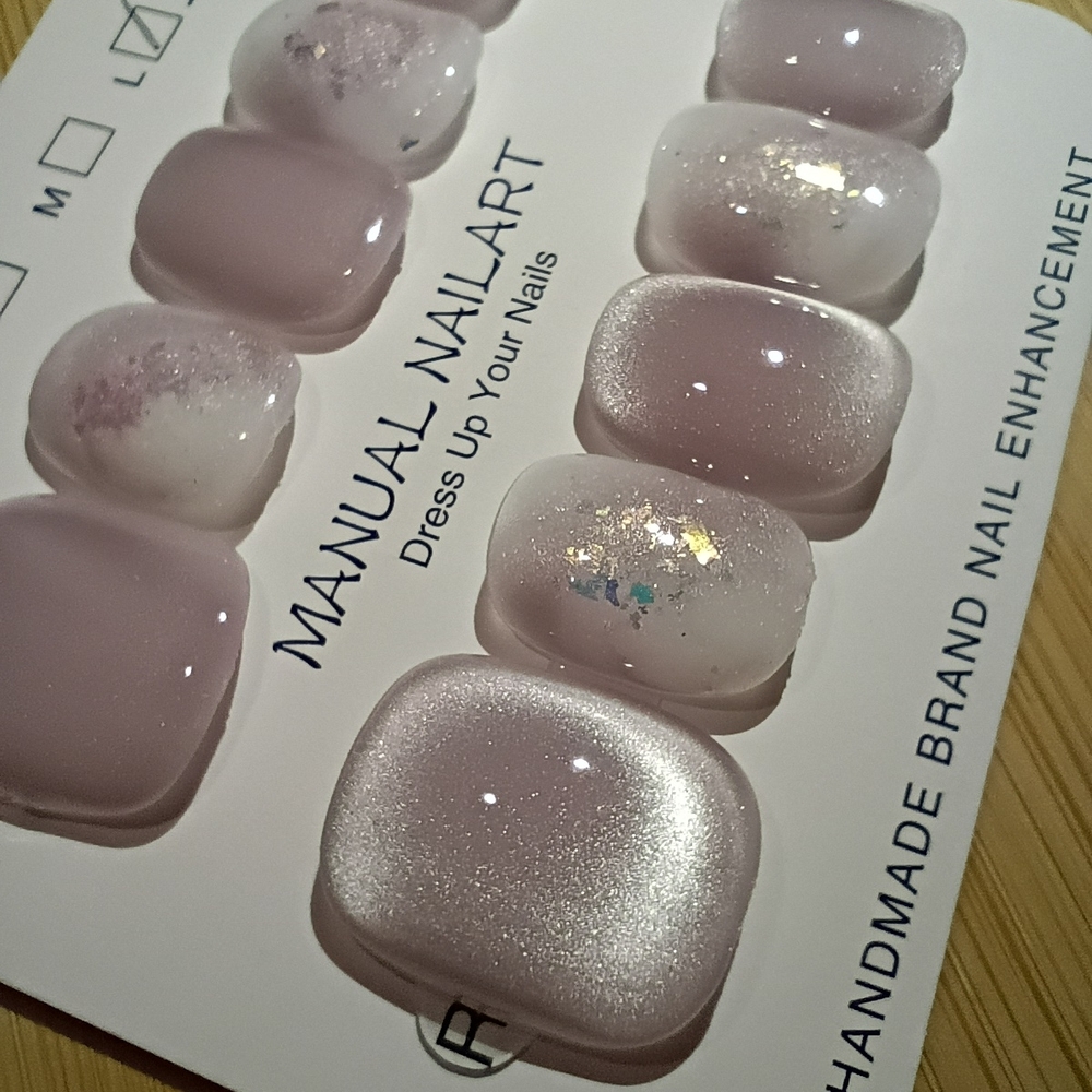 Cat Eye Shimmer Press-On Shorty Nail Set